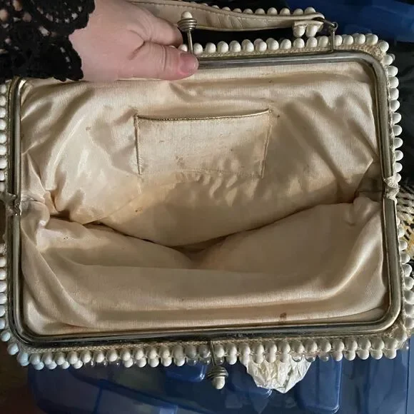 Beautiful vintage beaded purse   - Picture 8 of 9